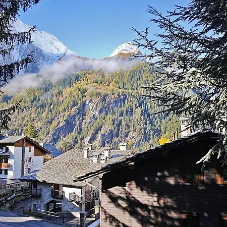 Tancredi - The Belle Epoque Apartment *