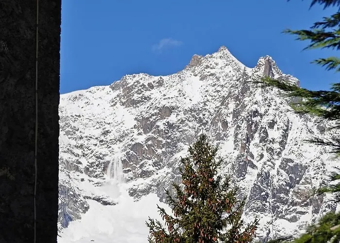 Tancredi - The Belle Epoque 아파트